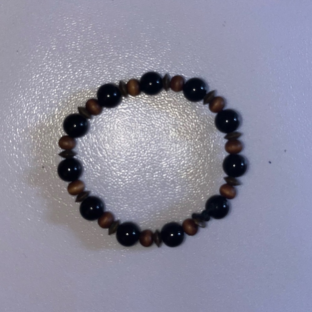 Elastic black and brown beaded bracelet